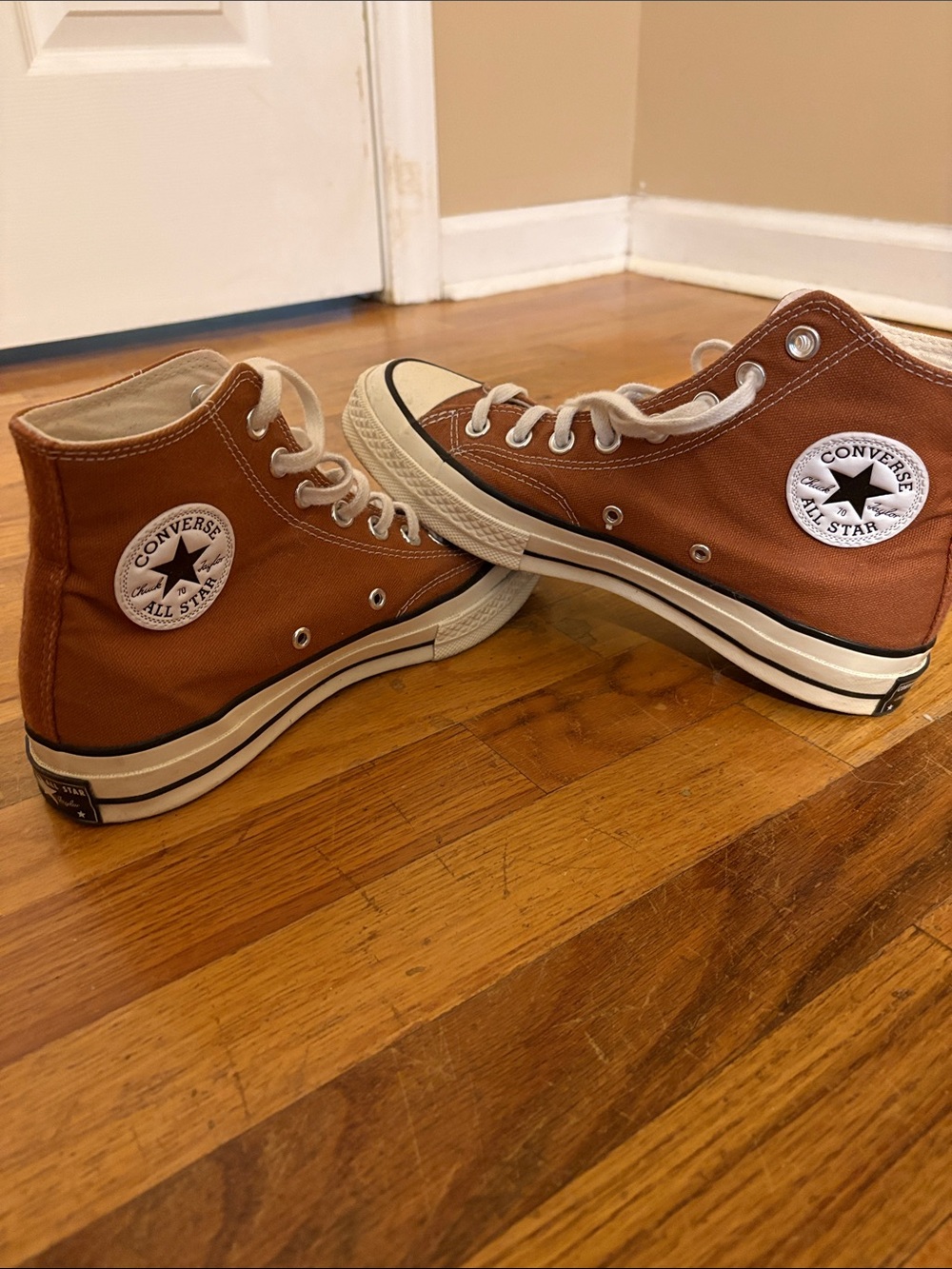 Converse High Top Sneakers Brown with White Trim - Picture 3 of 3